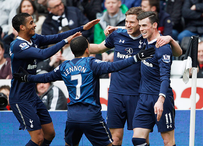 premier league: Swansea City v Tottenham Hotspur - Barclays Premier League