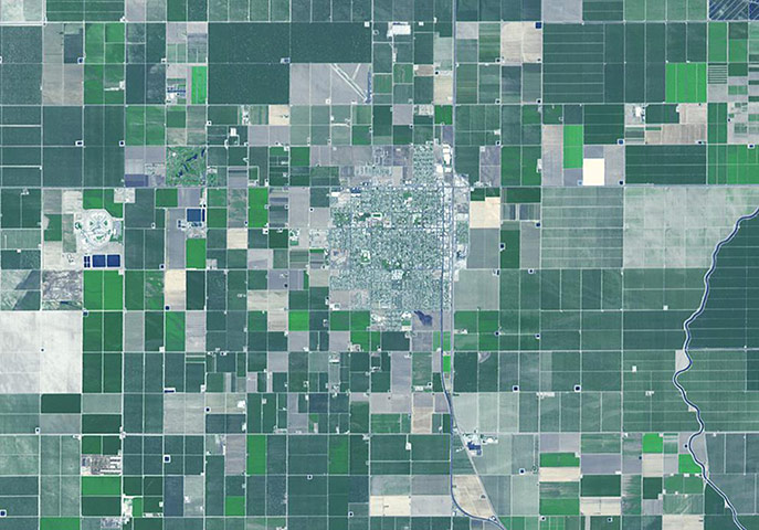 Satellite Eye on Earth: Wasco, California 