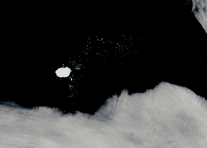 Satellite Eye on Earth: True-color image of Iceberg C19C adrift in the remote waters