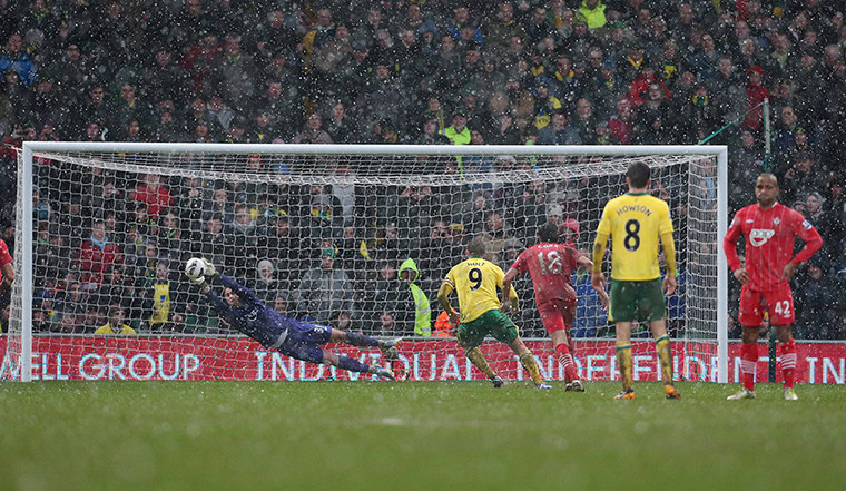Saturday round-up: Grant Holt penalty is saved