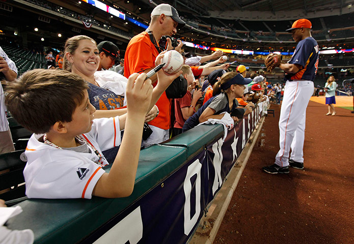 MLB opening night: Justin Maxwell