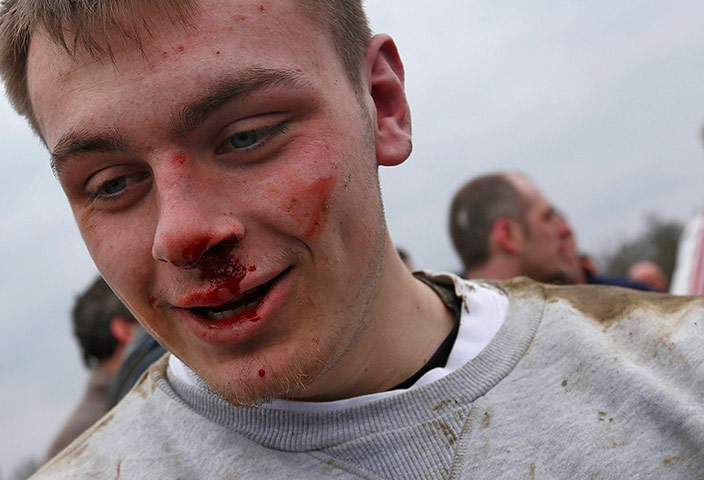 Bottle kicking game : Bottle kicking game in pictures
