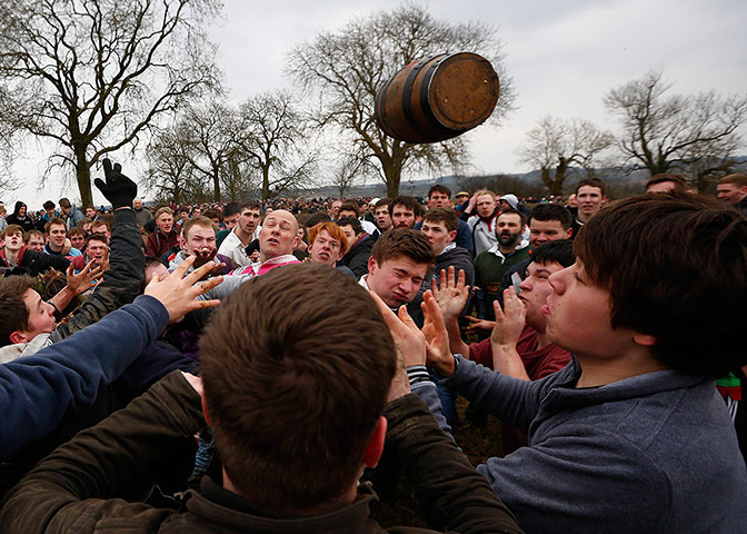 Bottle kicking game : Bottle kicking game in pictures