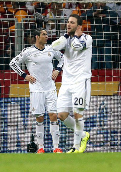 Real Madrid: Ronaldo and Higuain look shellshocked