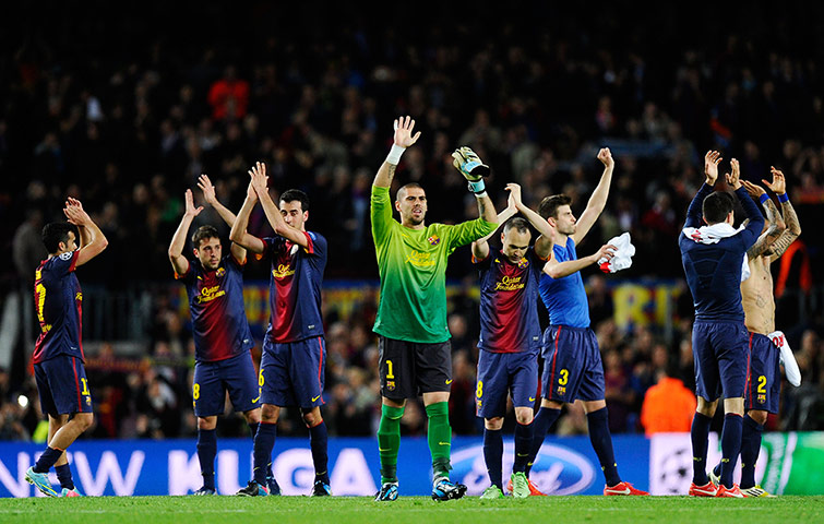 Champions League wed2: Victor Valdes and team-mates celebrate