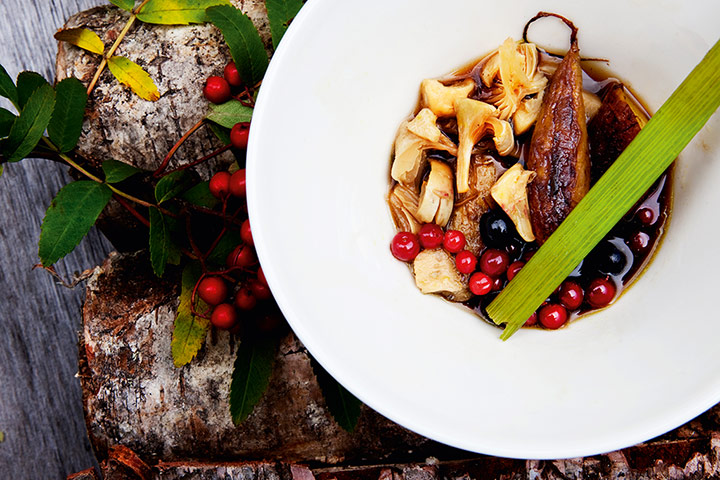 Cook it raw: mushroom dish
