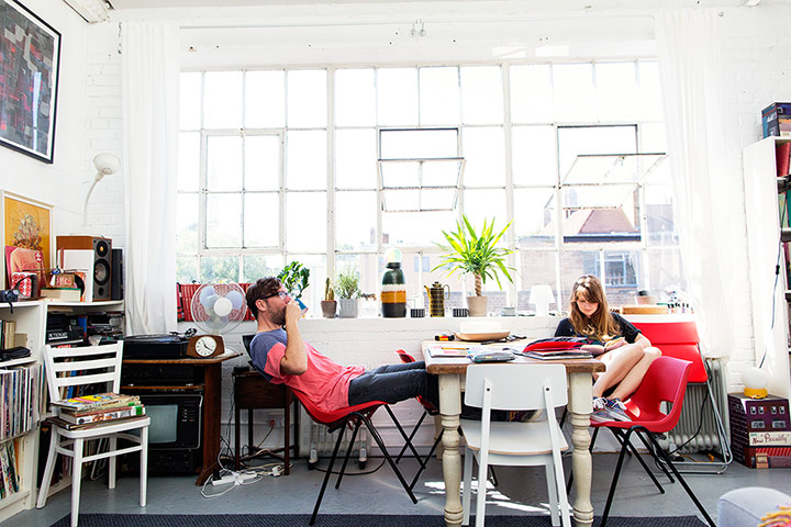 The Selby: Stephen/Holly: Stephen and Holly at the kitchen table