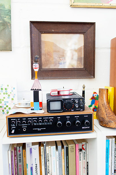 The Selby: Stephen/Holly: Objet