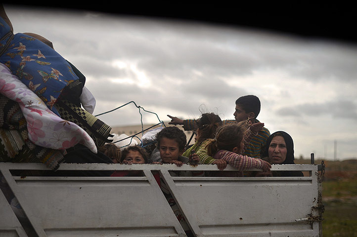 20 Photos: Syrian family in truck
