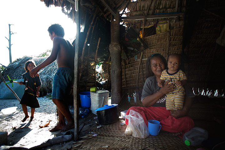 Kiribati: Sea level rising threaten Pacific Islands