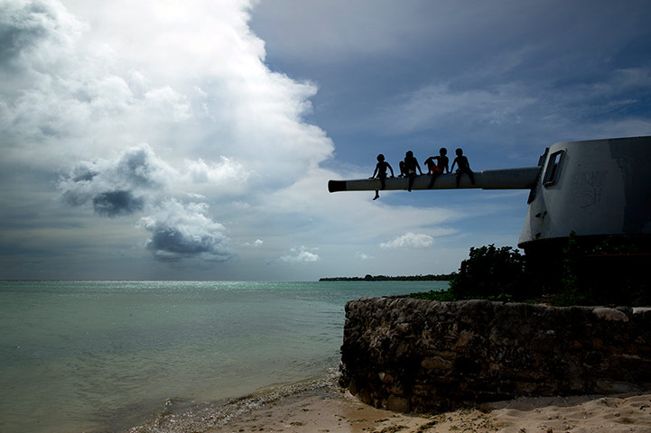 Kiribati: Sea level rising threaten Pacific Islands