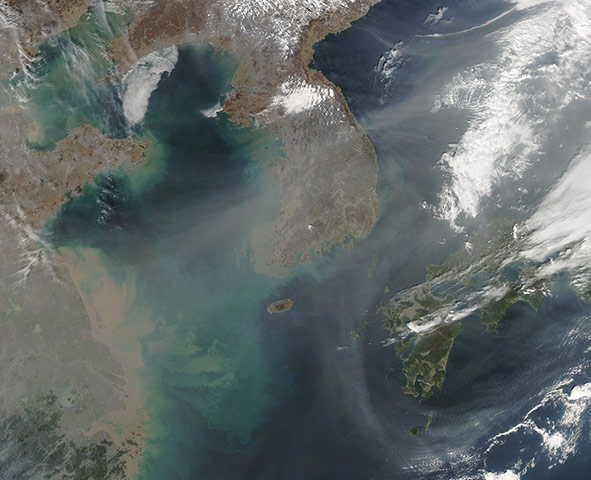 Satellite Eye on Earth: A river of haze blew across eastern China, Japan and the Korean peninsula