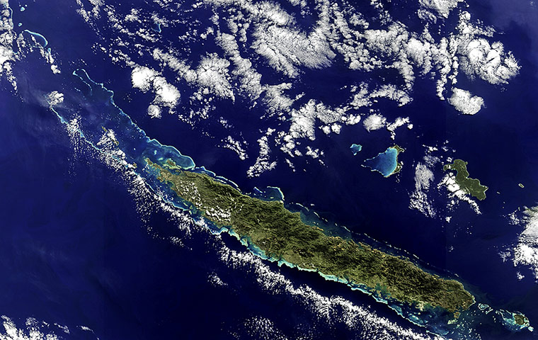 Satellite Eye on Earth: The New Caledonia archipelago