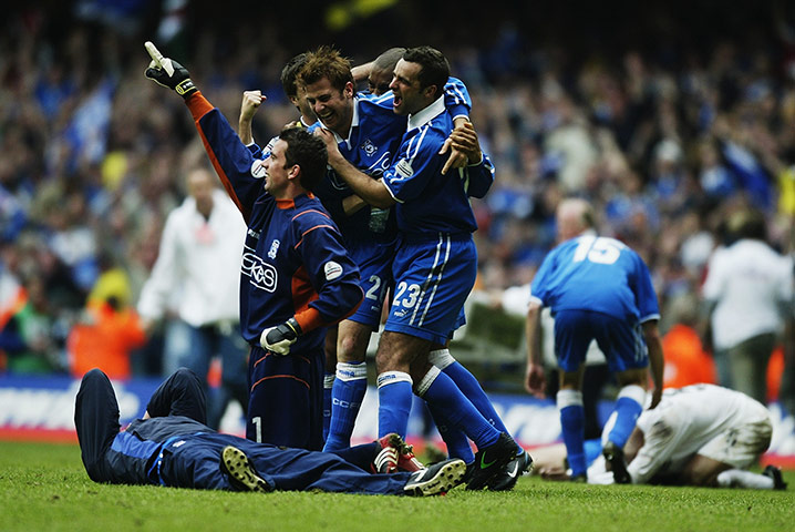 Cardiff promo gallery: 2003 promotion