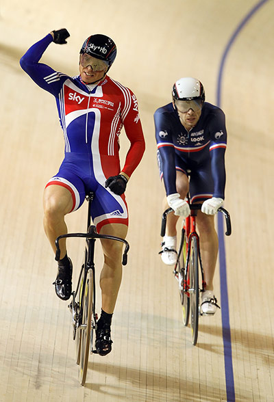 Chris Hoy timeline: Chris Hoy wins Keirin at the World Championships