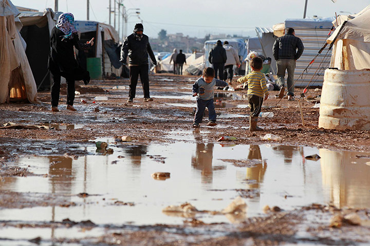 Zaatari refugee camp: Syrian refugees children 