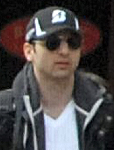 boston suspects: FBI Releases Images Of Boston Marathon Bombing Suspects
