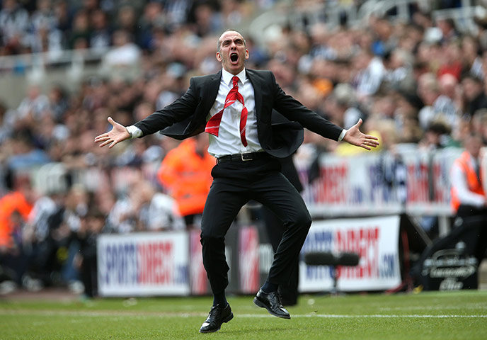 20 Photos: Sunderland's new manager Paolo Di Canio celebrates after his team scored