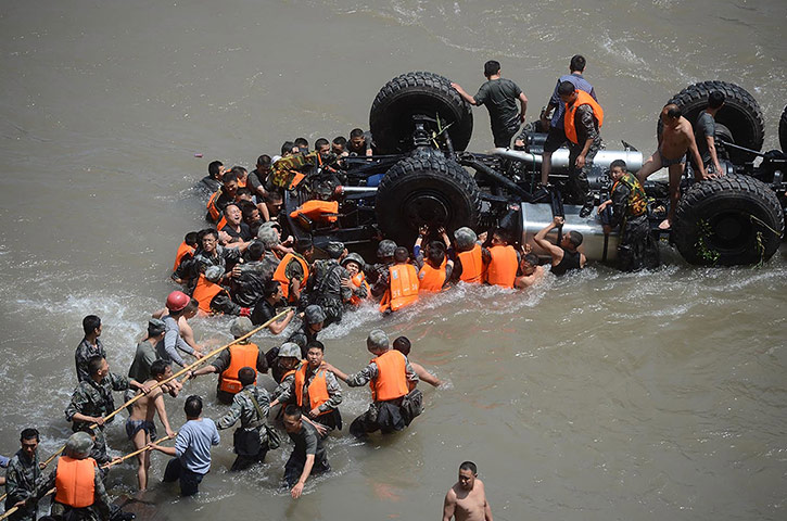 24 hours in pictures: Rescuers search for suvivors of an earthquake