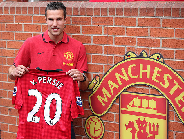 Title race gallery: Robin van Persie