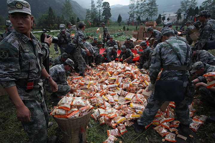 China quake aftermath: Earthquake relief supplies