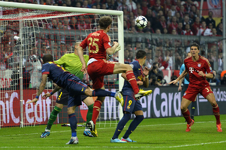 Bayern versus Barca 2: Bayern Munich's Mario Gomez scores