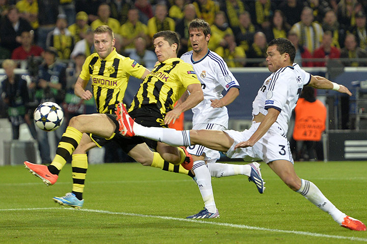 Dort v Real: Dortmund's Polish striker Robert Lewandowski scores