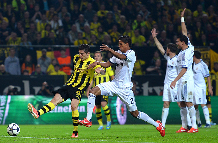 Dort v Real: Lewandowski scores