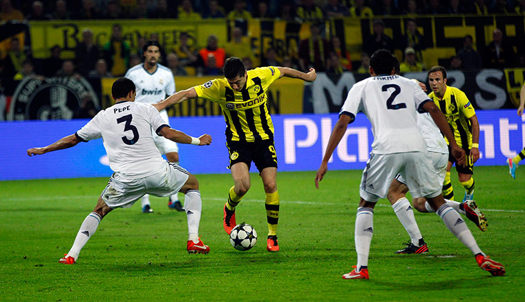 Dort v Real: Borussia Dortmund's Lewandowski scores 
