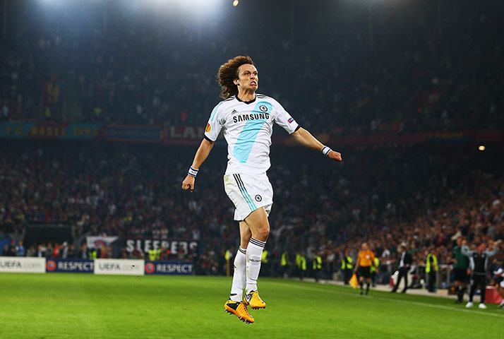 Basel versus Chelsea 2: David Luiz celebrates
