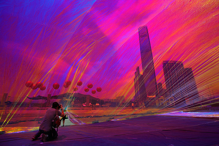 20 Photos: 'Poetic Cosmos of the Breath' by Argentine artist Tomas Saraceno