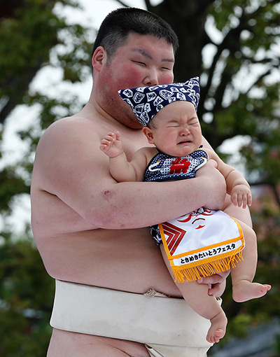 Nakizumo Festival: Nakizumo Crying Baby Festival in Tokyo