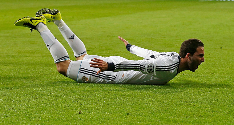 football4: Real Madrid's Higuain celebrates his goal against Galatasaray