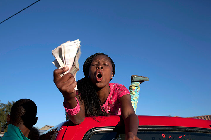 Izikhothane - in pictures: Izikhothane young people in pictures