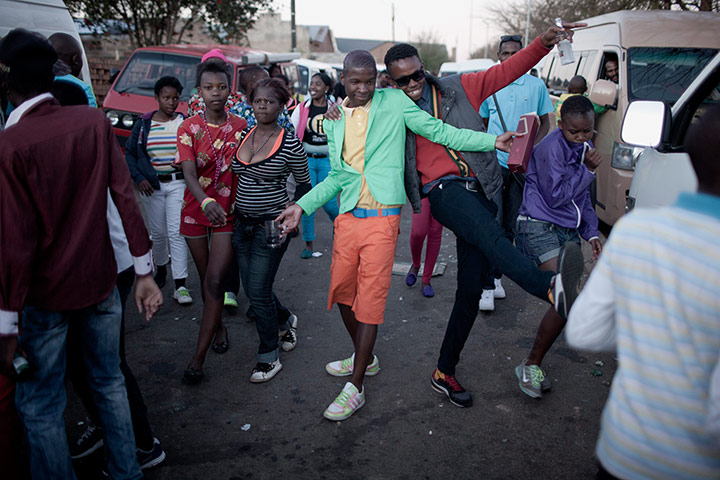 Izikhothane - in pictures: Izikhothane young people in pictures