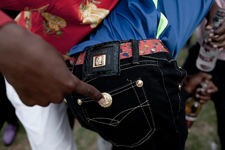Izikhothane - in pictures: Izikhothane young people in pictures