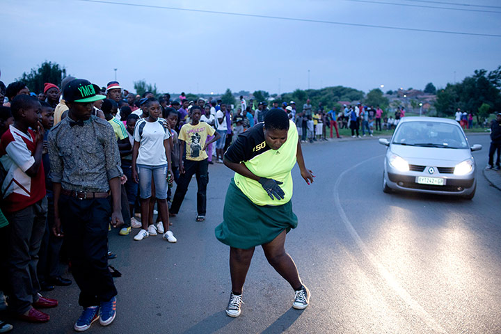 Izikhothane - in pictures: Izikhothane young people in pictures