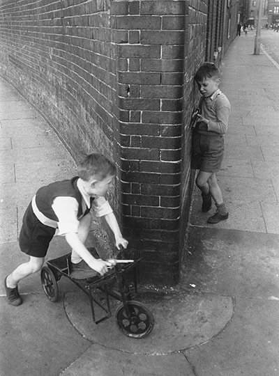 Thurston Hopkins: Urban Cowboys