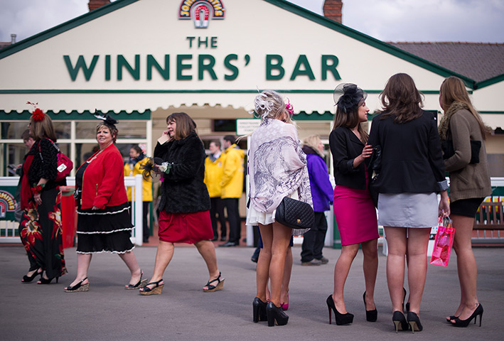 ladies day at aintree: Aintree racing