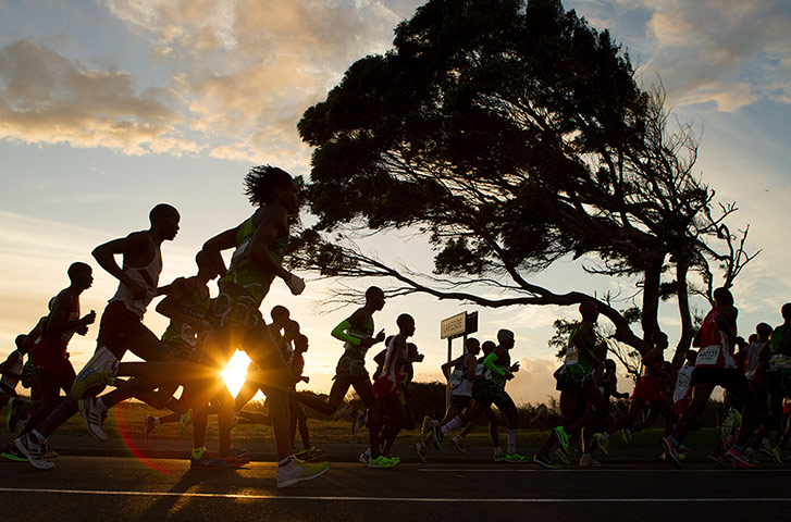 Best of the week: The Old Mutual Two Oceans Ultra Marathon in Cape Town, South Africa