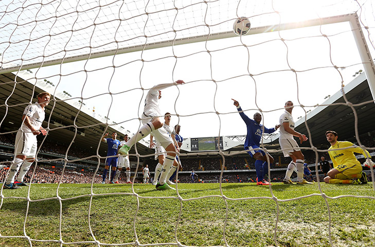 Sunday's matches: Tottenham Hotspur v Everton - Premier League