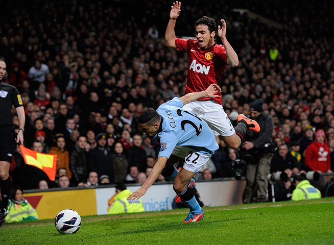 United versus City: Rafael can't find a way past Gael Clichy