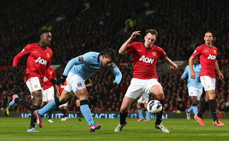 United versus City: Sergio Aguero scores