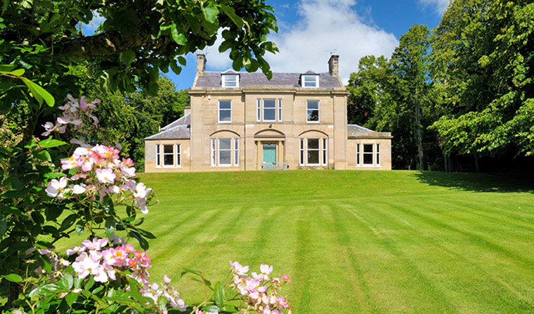 Trading up, trading down : Coldstream, Scottish Borders