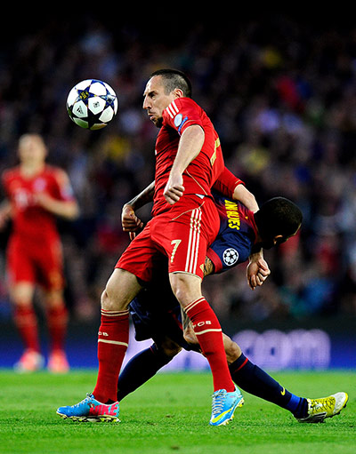 Barca groundstaff: BFranck Ribery strongarms Danny Alves