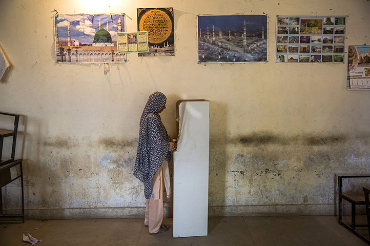 Pakistan: Pakistanis Vote In General Election