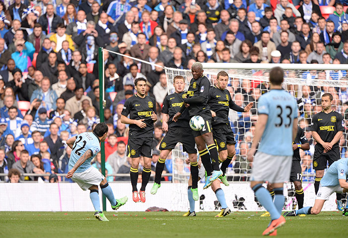 TJ Cup final 3: Carlos Tevez free-kick