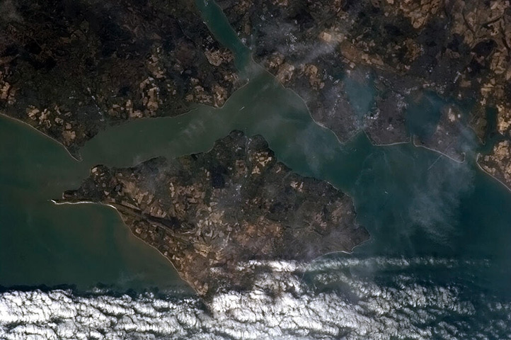 Chris Hadfield's images: The Isle of Wight looks like a jigsaw piece 