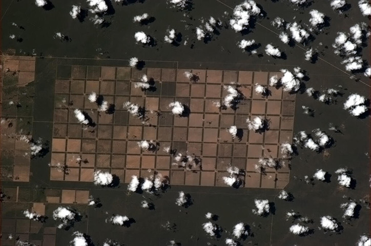 Chris Hadfield's images: Absurdly geometric Brazilian farms