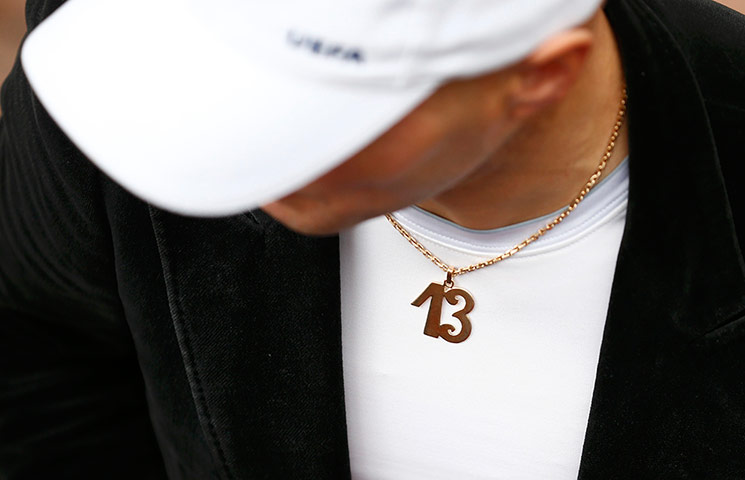 Man Utd winners parade: 13 necklace